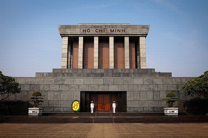 Lăng chỉ tịch Hồ Chí Minh